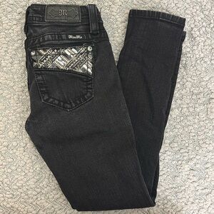 Miss me signature skinny jeans size 26 with factory distressing